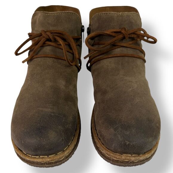 Born Calyn Rustic Distressed Brown Suede Ankle Boots Booties Comfort Womens 11 - Picture 8 of 12
